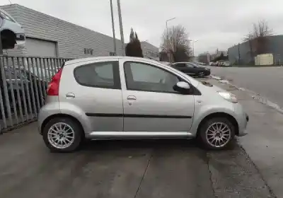 Vehicul casat peugeot 107 1.0 cat (384f) al anului 2006 alimentat 