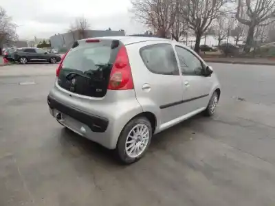 Vehicul casat peugeot 107 1.0 cat (384f) al anului 2006 alimentat 