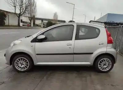 Vehicul casat peugeot 107 1.0 cat (384f) al anului 2006 alimentat 