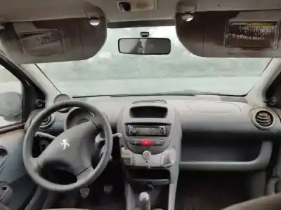 Vehicul casat peugeot 107 1.0 cat (384f) al anului 2006 alimentat 