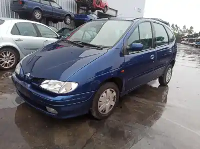 Véhicule à la ferraille renault megane scenic (ja0/1_) 1.4 i (ja0e) de l'année 1997 alimenté e7j 764