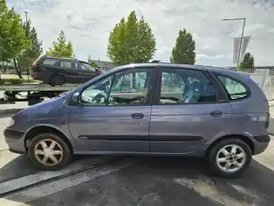 Verschrottungsfahrzeug renault megane scenic (ja0/1_) 1.4 i (ja0e) des jahres 1999 angetrieben e7j 764