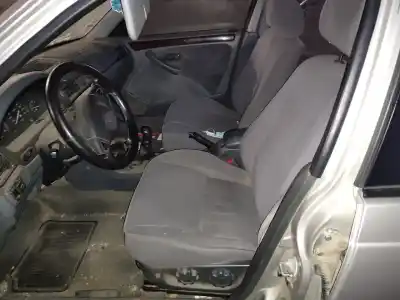 Veículo de Sucata rover 400 sedan (rt) 414 si gasolina 1998 do ano 1999 alimentado 14 k4f