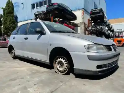 Vehicul casat seat ibiza (6k1) 1.0 al anului 1999 alimentat 