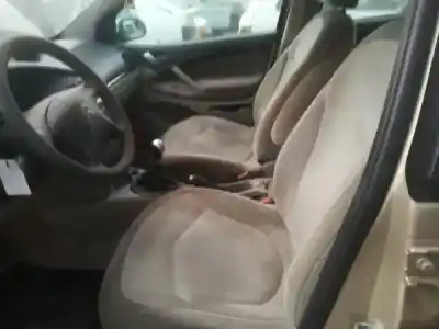 Veículo de Sucata citroen c5 ii (rc_) 110 gasolina 2005 5p do ano 2005 alimentado rfj (ew10a)