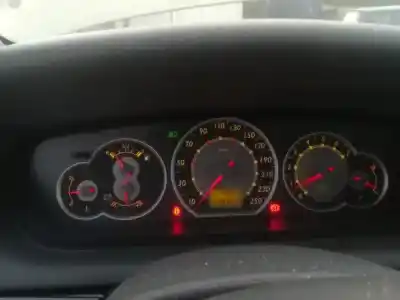 Veículo de Sucata citroen c5 ii (rc_) 110 gasolina 2005 5p do ano 2005 alimentado rfj (ew10a)