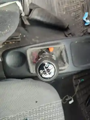 Vehicul casat opel corsa b (s93) 1.0 i 12v (f08. f68. m68) al anului 1998 alimentat x 10 xe