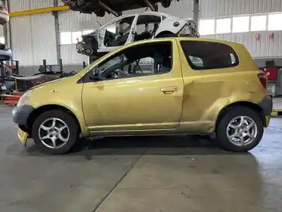 Scrapping Vehicle toyota yaris (_p1_) 1.0 (scp10_) of the year 2001 powered 1sz-fe