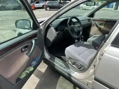 Veículo de Sucata rover 400 sedan (rt) 414 si gasolina 1998 do ano 1999 alimentado 14 k4f