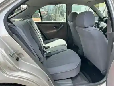 Veículo de Sucata rover 400 sedan (rt) 414 si gasolina 1998 do ano 1999 alimentado 14 k4f