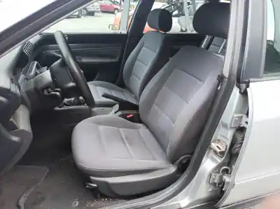 Scrapping Vehicle audi a4 b5 avant (8d5) 1.8 t of the year 0 powered 