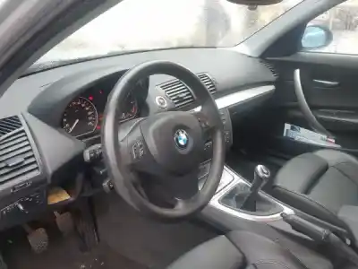 Scrapping Vehicle bmw 1 (e87) 120 i of the year 2004 powered n46 b20 b