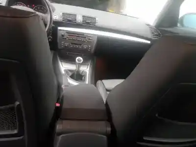 Scrapping Vehicle bmw 1 (e87) 120 i of the year 2004 powered n46 b20 b