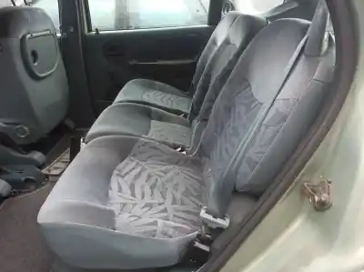 Veicolo di demolizione renault megane scenic (ja0/1_) 1.4 i (ja0e) dell'anno 0 alimentato e7j 764