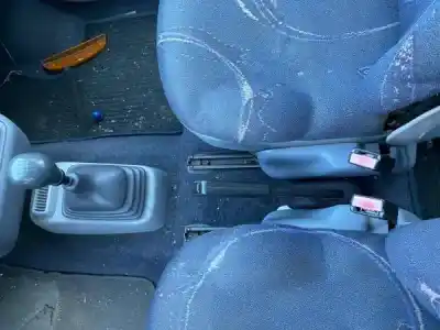 Здавання транспортного засобу renault twingo i (c06_) 1.2 (c066 c068) року 1998 потужний 