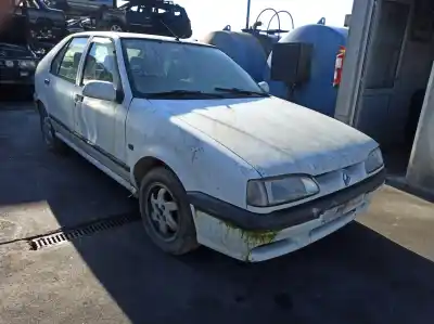 Scrapping Vehicle renault   of the year 0 powered f8q 744