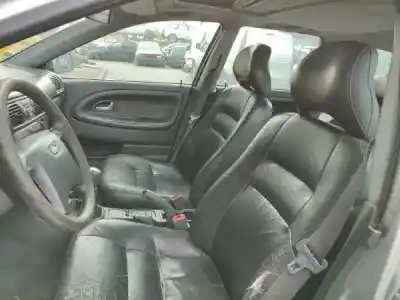 Здавання транспортного засобу volvo v40 combi (vw) 1.6 gasolina 5p року 1999 потужний b 4164 s