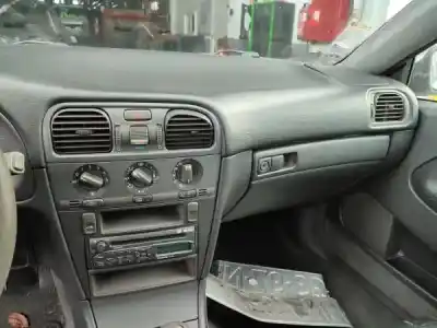 Здавання транспортного засобу volvo v40 combi (vw) 1.6 gasolina 5p року 1999 потужний b 4164 s