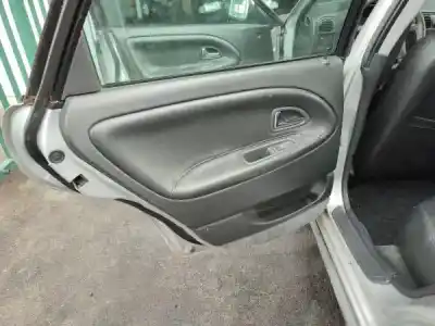 Здавання транспортного засобу volvo v40 combi (vw) 1.6 gasolina 5p року 1999 потужний b 4164 s