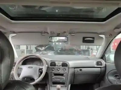 Здавання транспортного засобу volvo v40 combi (vw) 1.6 gasolina 5p року 1999 потужний b 4164 s