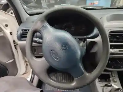 Scrapping Vehicle renault clio ii fase i (b/cb0) (1998->) 1.9 d (b/cb0e) of the year 2000 powered f8q 630