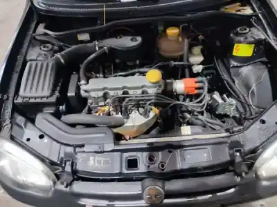 Veículo de Sucata opel corsa b (s93) 1.2 i (f08 f68 m68) do ano 1994 alimentado c 12 nz