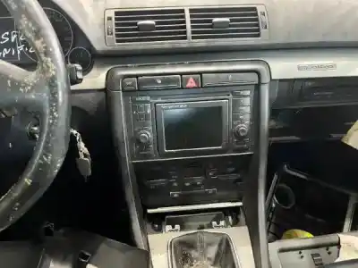 Scrapping Vehicle audi a4 b6 (8e2) 2.5 tdi of the year 0 powered ake