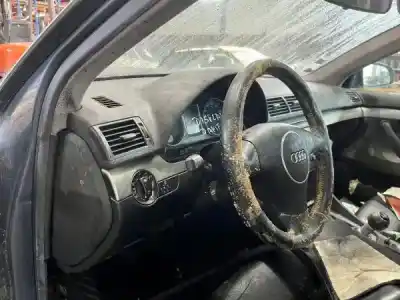 Scrapping Vehicle audi a4 b6 (8e2) 2.5 tdi of the year 0 powered ake