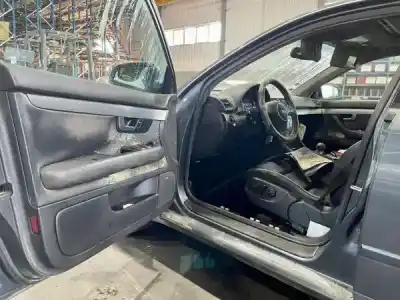 Scrapping Vehicle audi a4 b6 (8e2) 2.5 tdi of the year 0 powered ake