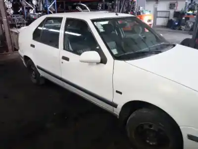 Sloopvoertuig renault 19 i (b/c53_) 1.4 van het jaar 1991 aangedreven 