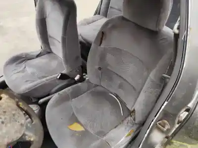 Здавання транспортного засобу renault clio ii fase i (b/cb0) (1998->) 1.9 d (b/cb0e) року 1999 потужний f8q 630