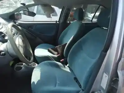 Veículo de Sucata toyota yaris (_p1_) 1.3 (ncp10_ scp12_) do ano 2011 alimentado 2nz-fe