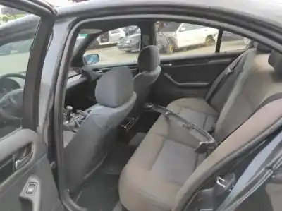 Scrapping Vehicle bmw 3 (e46) 320 d of the year 2000 powered m47 d20 (204d1)