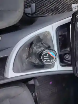 Veículo de Sucata bmw 1 (e87) 120 d do ano 2008 alimentado n47 d20 a