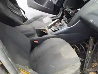 Veicolo di demolizione ford focus iii 1.6 tdci dell'anno 2011 alimentato 