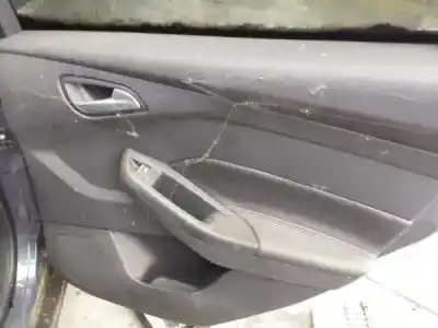 Veicolo di demolizione ford focus iii 1.6 tdci dell'anno 2011 alimentato 