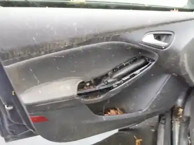 Veicolo di demolizione ford focus iii 1.6 tdci dell'anno 2011 alimentato 