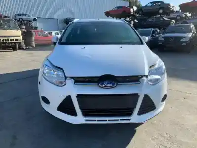 Veicolo di demolizione ford focus iii 1.6 tdci dell'anno 2012 alimentato 