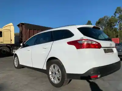 Veicolo di demolizione ford focus iii 1.6 tdci dell'anno 2012 alimentato 