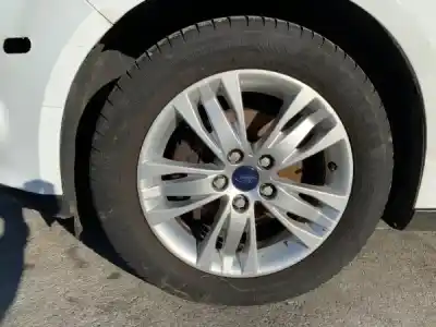 Veicolo di demolizione ford focus iii 1.6 tdci dell'anno 2012 alimentato 