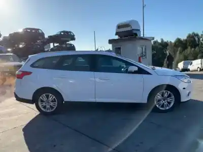 Veicolo di demolizione ford focus iii 1.6 tdci dell'anno 2012 alimentato 