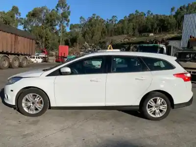 Veicolo di demolizione ford focus iii 1.6 tdci dell'anno 2012 alimentato 