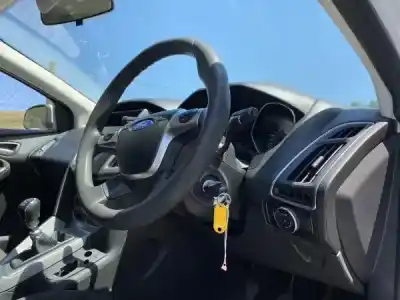 Veículo de Sucata ford focus iii 1.6 tdci do ano 2012 alimentado 