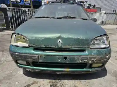 Veicolo di demolizione renault clio i (b/c57_, 5/357_) 1.2 (5/357y 5/357k) dell'anno 1997 alimentato d7f 730