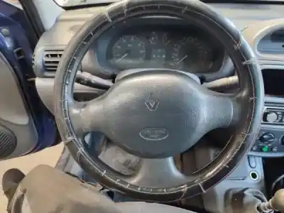 Scrapping Vehicle renault clio ii fase i (b/cb0) (1998->) 1.9 d (b/cb0e) of the year 2000 powered 