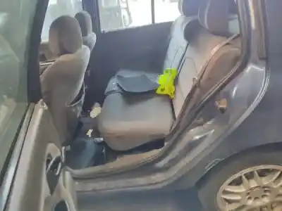 Scrapping Vehicle renault clio ii fase i (b/cb0) (1998->) 1.9 d (b/cb0e) of the year 2000 powered 