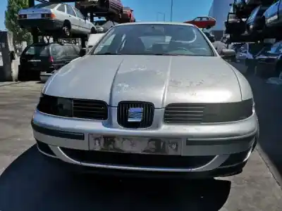 Здавання транспортного засобу seat leon (1m1) 1.4 16v року 2001 потужний 0