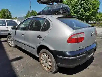 Здавання транспортного засобу seat leon (1m1) 1.4 16v року 2001 потужний 0