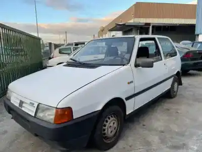 Sloopvoertuig fiat uno (146) 1.0 i.e. pink / 45 i.e. van het jaar 1991 aangedreven 