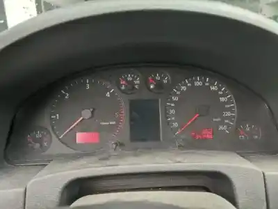 Здавання транспортного засобу audi a6 (4b2, c5) 142 h/390 gasóleo 2000 5p року 2000 потужний 